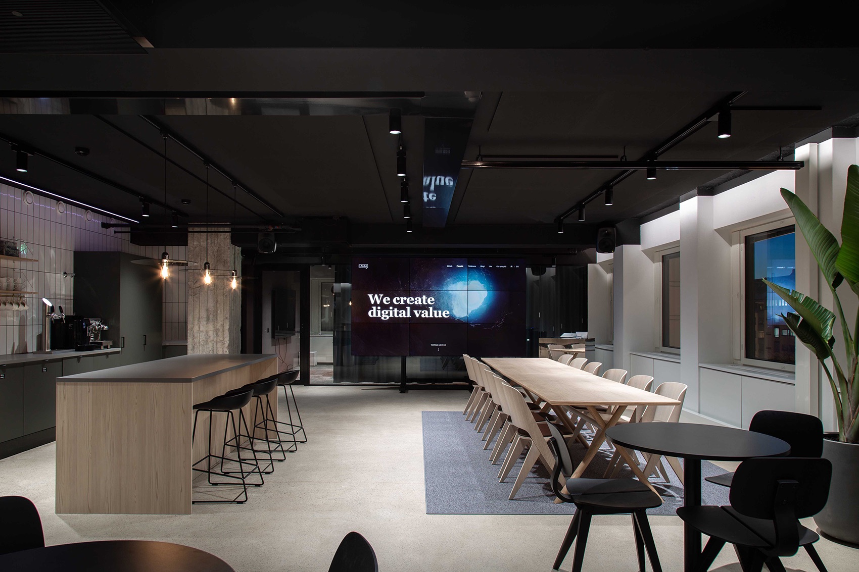 Lamia公司位于芬兰赫尔辛基的新办公室设计(A Tour of Lamia’s New Helsinki Office)