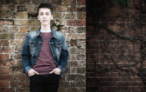 Portrait Composition | Simple tips for creating striking compositions using doors, walls…