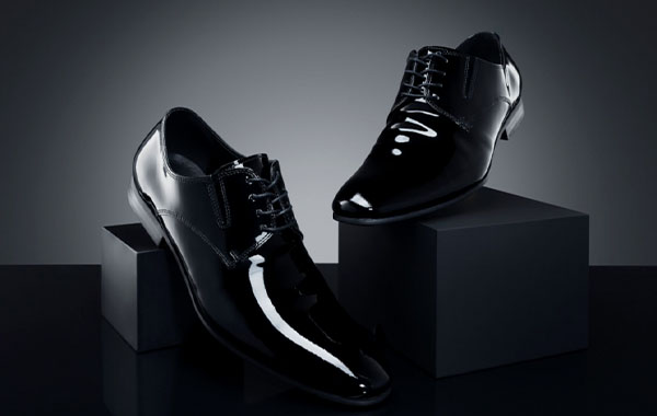 Glossy Black Leather Shoes – Photigy