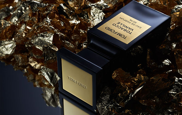 Product Photography Tutorial: BTS of Tom Ford – Tobacco Vanille Shot –…