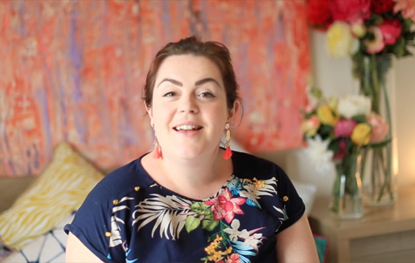 Photography for Beginners: Creative Fundamentals of Photography – Natural Light, Composition, Posing