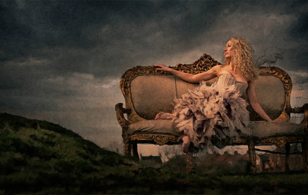 Posing Masterclass by Bambi Cantrell (Complete) – CreativeLive