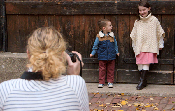 Kids Photography: Posed Outdoor Portraits – Lynda