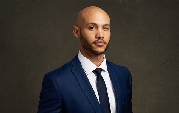 The Retouching Series: Liquifying Clothes