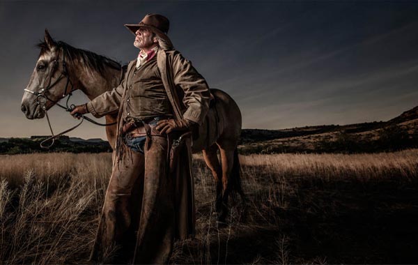 CreativeLive – Strobe Lighting on Location by Joel Grimes