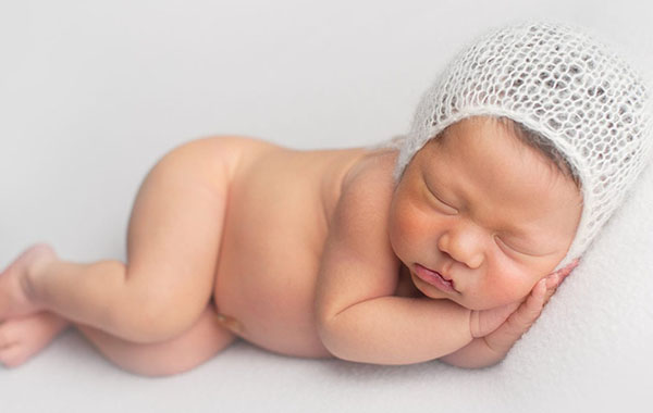 新生儿婴儿照片后期处理视频教程-Classic Newborn: Post Processing — Meg Bitton