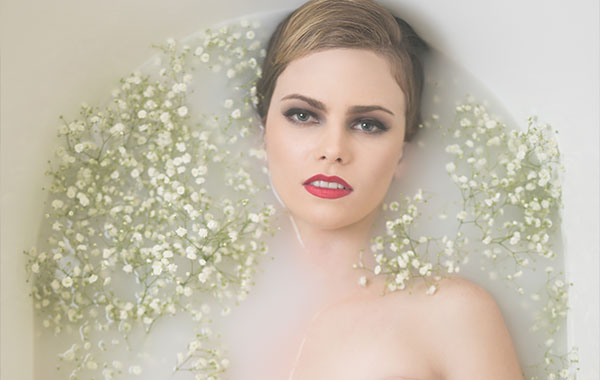 陶瓷浴缸内私房摄影教程场景四灯光布置教程-The Earthen Bathtub – Fine Art Boudoir Tutorial: Scene Four – Lighting