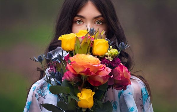 PS图像后期调色视频教程-Meg Bitton — Flower Girl: Post Processing