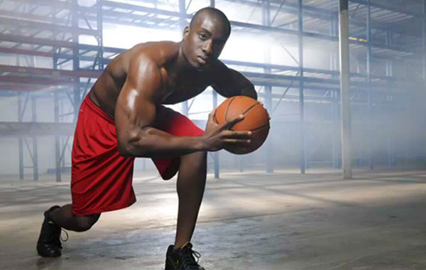 室内体育运动人像摄影视频教程-Lighting for Indoor Sports Portraits By Joe McNally