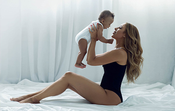 母婴孕妇婴儿日光摄影视频教程-Motherhood Photography Photoshoots – Jinelle & Ryan Daylight – Lola Melani