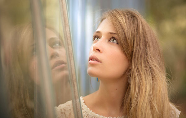 人像修饰Lightroom视频教程-Retouching Portraits with Lightroom-PhotoSerge