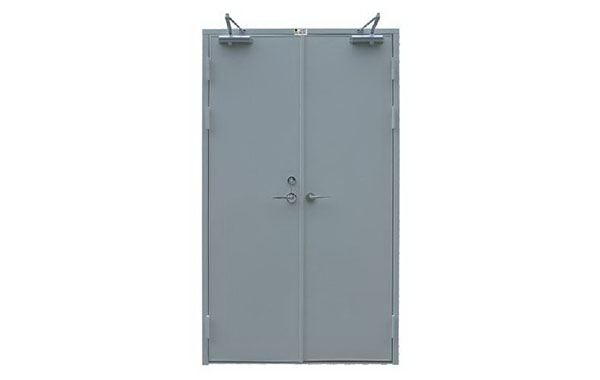 为什么变形缝附近的防火门要设在楼层较多的一侧？