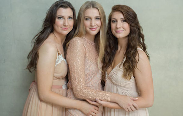 闺蜜姐妹合照姿势摄影视频教程Posing Sisters with Sue Bryce