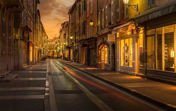 PS和LR城市景观照片后期处理视频教程-Cityscape Retouching For Lightroom and Photoshop by Serge Ramelli