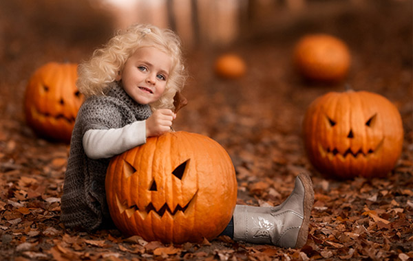 万圣节小女孩和南瓜照片后期调色处理修饰视频教程-My Little Pumpkin – Post Processing Tutorial