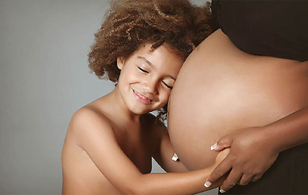 孕妇艺术摄影视频教程-The Art of Maternity Photography by Ana Brandt