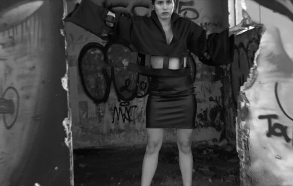 时装与电影摄制(时装摄影)-Fashion and Filmmaking (Filming for Fashion) with Georgia Chioni