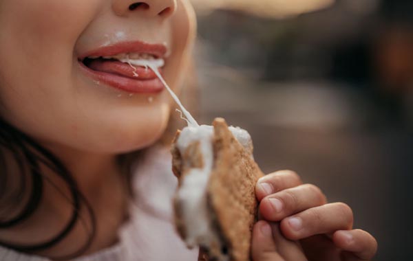 美食摄影视频教程-Documenting (More of) the Details: Food + Props with Sarai Jacobs