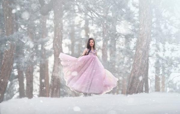 PS后期人像照片添加雪景视频教程-Summer to Winter – Hand Editing Workshop