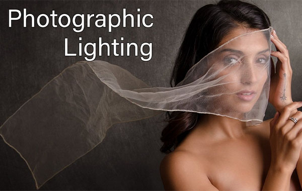 摄影照明:学习如何在照片中使用光的新简便方法-Photographic Lighting: The New Easy Way To Learn How to Use Light in your Photographs by Warren Marshall