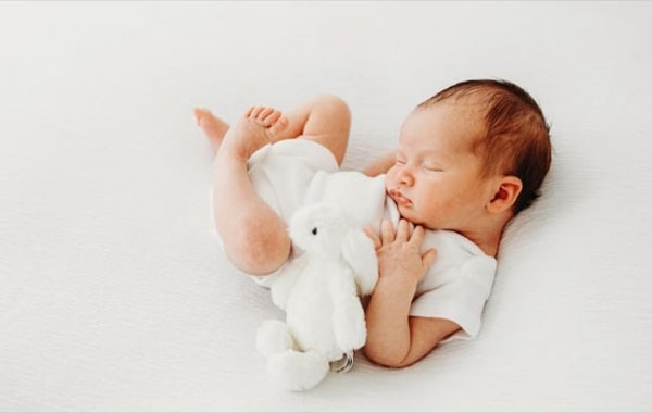Newborn Retreat 2021 – Timeless Newborn Photography by Shan Fisher