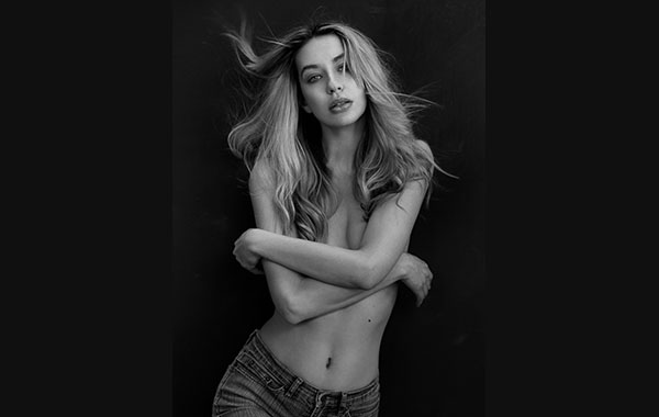 RaRa Natural Light In The Studio by Peter Coulson