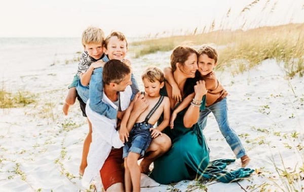 Family Retreat 2021 – Capturing The Beauty (and Chaos): Large Family Sessions with Meshea Shaffer